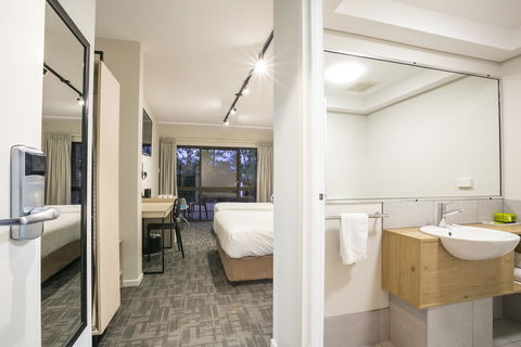 Nightcap At Kawana Waters Hotel - Northern Rivers Accommodation 14