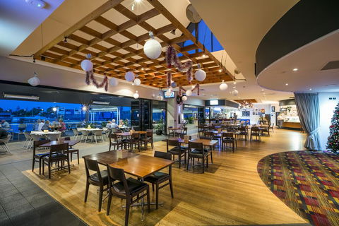 Nightcap At Kawana Waters Hotel - Northern Rivers Accommodation 19