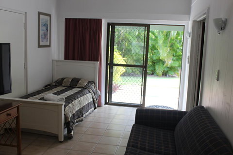 Amaroo On Mandalay, Magnetic Island - Northern Rivers Accommodation 21