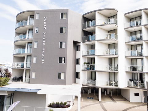 Ocean Views Resort Caloundra - Northern Rivers Accommodation 4
