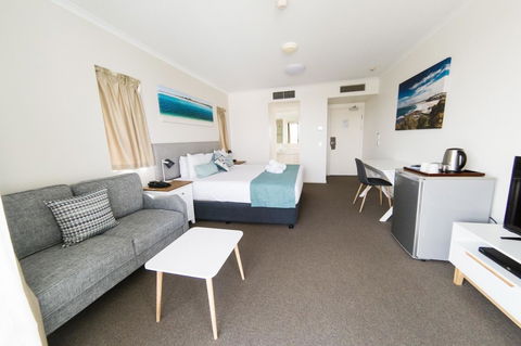 Ocean Views Resort Caloundra - Northern Rivers Accommodation 30