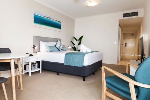 Ocean Views Resort Caloundra - Northern Rivers Accommodation 12