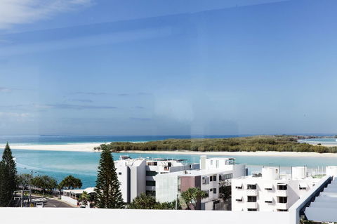 Ocean Views Resort Caloundra - Northern Rivers Accommodation 8