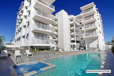 Ocean Views Resort Caloundra - Northern Rivers Accommodation 3