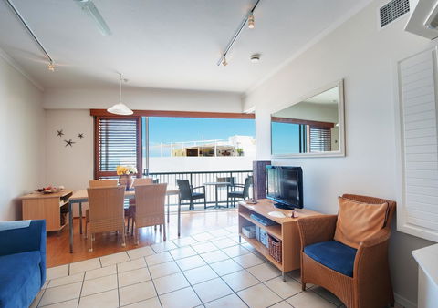 Rolling Surf Resort - Northern Rivers Accommodation 38