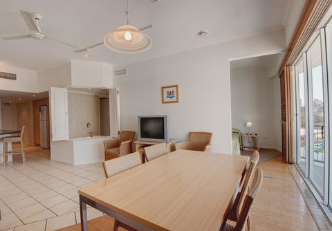 Rolling Surf Resort - Northern Rivers Accommodation 40
