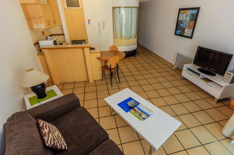 Grand Palais Boolarong Beachside Apartments - Northern Rivers Accommodation 11