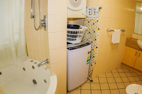 Grand Palais Boolarong Beachside Apartments - Northern Rivers Accommodation 37