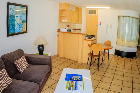 Grand Palais Boolarong Beachside Apartments - Northern Rivers Accommodation 38
