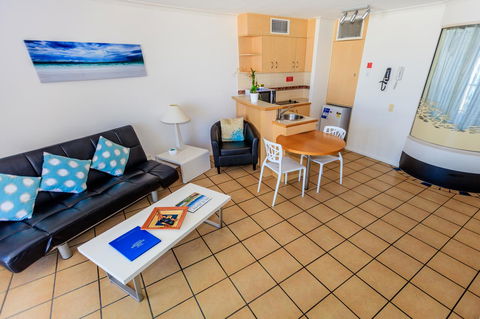 Grand Palais Boolarong Beachside Apartments - Northern Rivers Accommodation 14