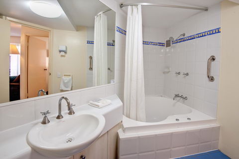 Nautilus Resort Mooloolaba - Northern Rivers Accommodation 24