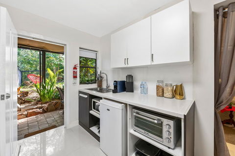 Noosa Hinterland Retreat - Northern Rivers Accommodation 4