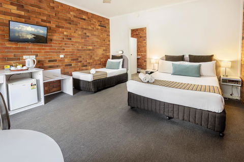 The Beach Motel Hervey Bay - Northern Rivers Accommodation 43