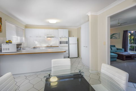 The Beach Motel Hervey Bay - Northern Rivers Accommodation 25