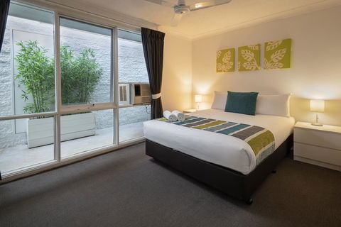 The Beach Motel Hervey Bay - Northern Rivers Accommodation 1