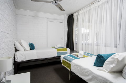 The Beach Motel Hervey Bay - Northern Rivers Accommodation 30