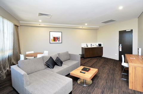Hotel Grand Chancellor Townsville - Northern Rivers Accommodation 2