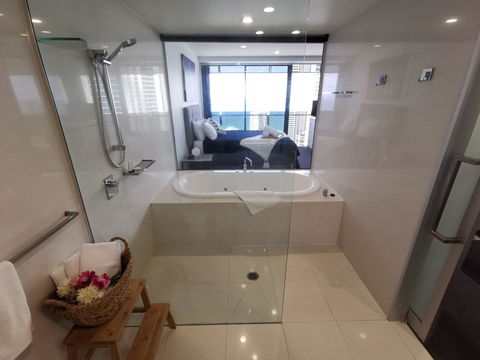 Circle Luxury Holidays - Northern Rivers Accommodation 11