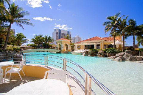 Mantra Towers Of Chevron - Northern Rivers Accommodation 1