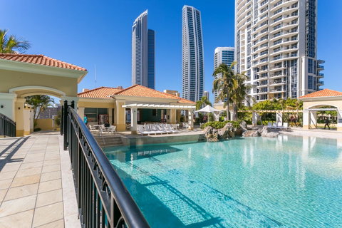 Mantra Towers Of Chevron - Northern Rivers Accommodation 11
