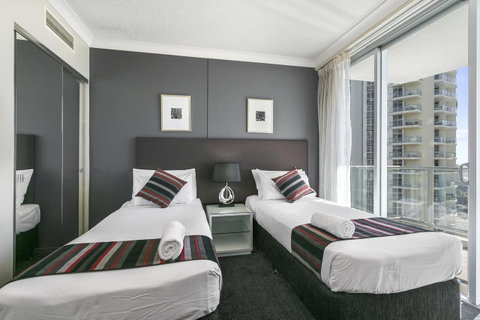 Mantra Towers Of Chevron - Northern Rivers Accommodation 21