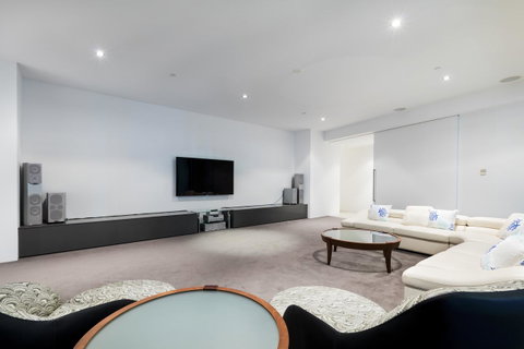 Q1 Resort & Spa - Official - Northern Rivers Accommodation 41