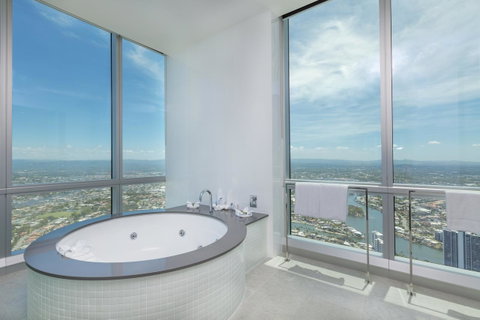 Q1 Resort & Spa - Official - Northern Rivers Accommodation 28