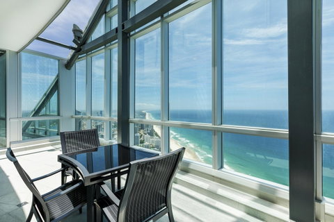 Q1 Resort & Spa - Official - Northern Rivers Accommodation 15