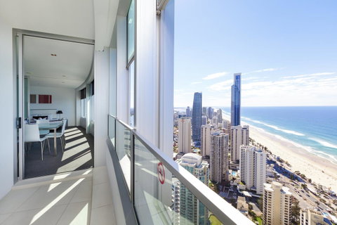 Q1 Resort & Spa - Official - Northern Rivers Accommodation 5