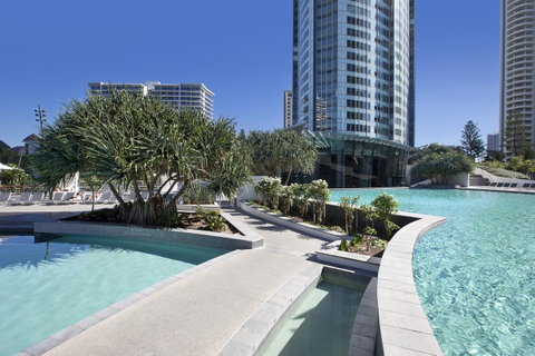 Q1 Resort & Spa - Official - Northern Rivers Accommodation 4