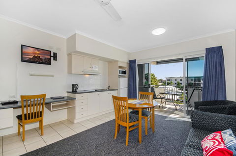 Madison Ocean Breeze Apartments - Northern Rivers Accommodation 12