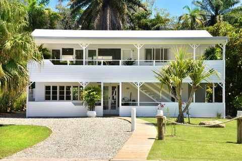 Jamaica Beach House - Northern Rivers Accommodation 16