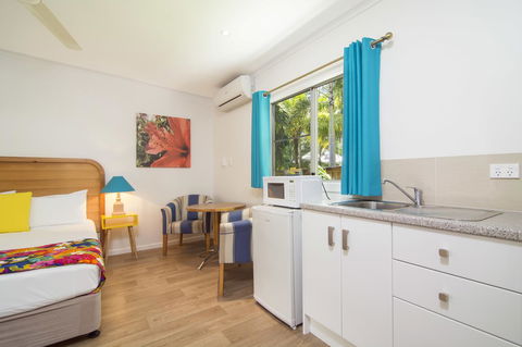 Port Douglas Motel - Northern Rivers Accommodation 38