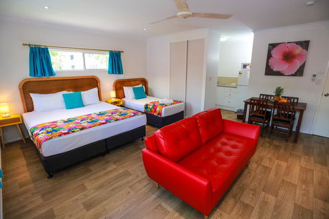 Port Douglas Motel - Northern Rivers Accommodation 2