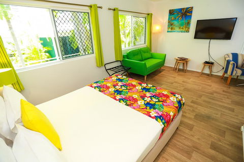 Port Douglas Motel - Northern Rivers Accommodation 9