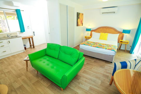 Port Douglas Motel - Northern Rivers Accommodation 12
