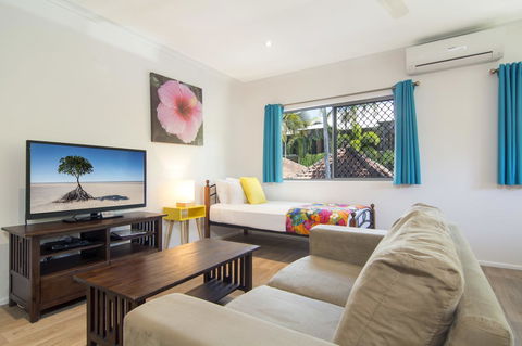 Port Douglas Motel - Northern Rivers Accommodation 36