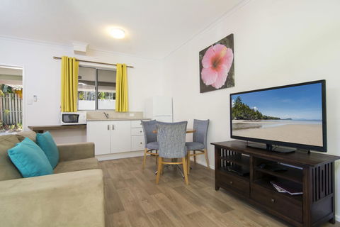Port Douglas Motel - Northern Rivers Accommodation 43