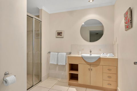 Bellevue At Trinity Beach - Northern Rivers Accommodation 2