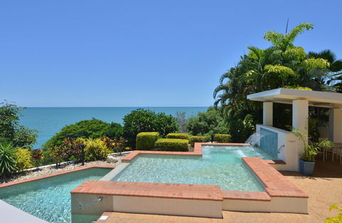 Bellevue At Trinity Beach - Northern Rivers Accommodation 4