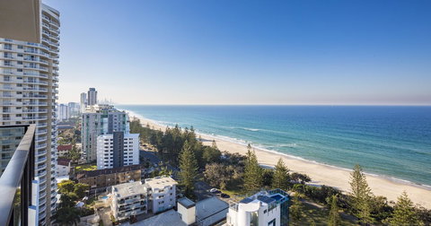 Boardwalk Burleigh Beach - Official - Northern Rivers Accommodation 43