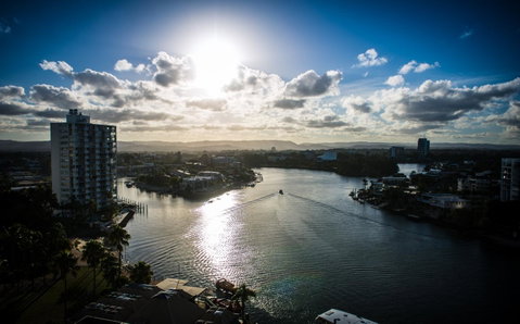 Tiki Hotel Apartments Surfers Paradise - Northern Rivers Accommodation 2