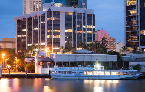 Tiki Hotel Apartments Surfers Paradise - Northern Rivers Accommodation 8