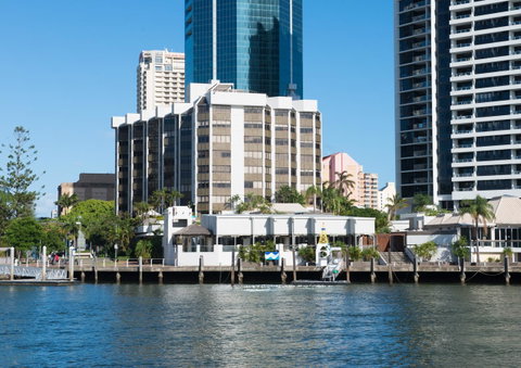 Tiki Hotel Apartments Surfers Paradise - Northern Rivers Accommodation 4