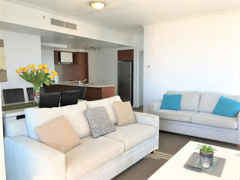 Beach Stay - Ocean & Riverview Resort Chevron Renaissance Central Surfers Paradise - Northern Rivers Accommodation 20