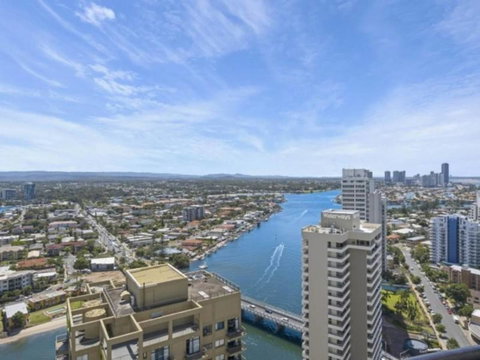 Beach Stay - Ocean & Riverview Resort Chevron Renaissance Central Surfers Paradise - Northern Rivers Accommodation 15