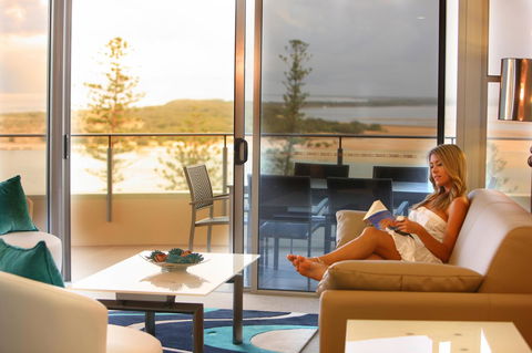 Monaco Caloundra - Northern Rivers Accommodation 33