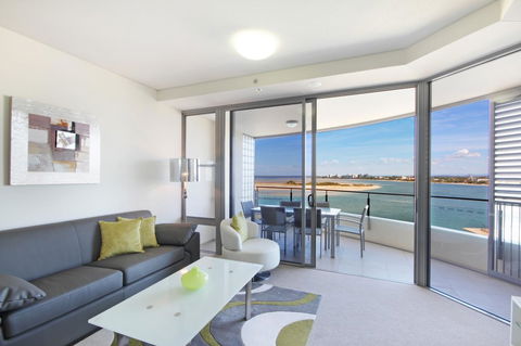 Monaco Caloundra - Northern Rivers Accommodation 25