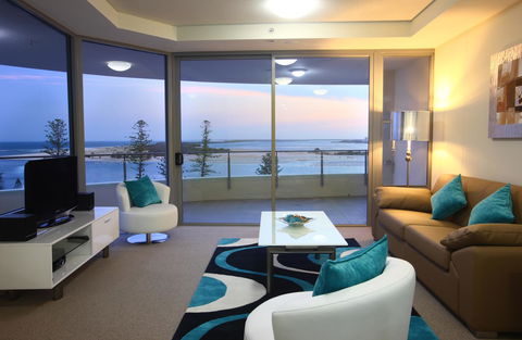 Monaco Caloundra - Northern Rivers Accommodation 36