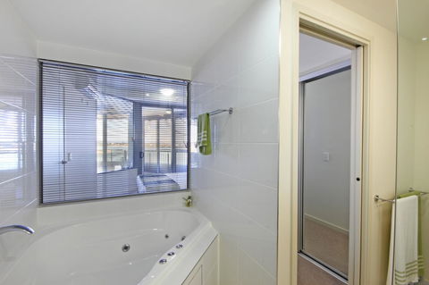 Monaco Caloundra - Northern Rivers Accommodation 27